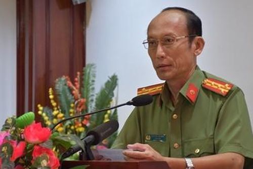 Yêu cầu xử lý trách nhiệm cán bộ trong vụ triệt phá trường gà
