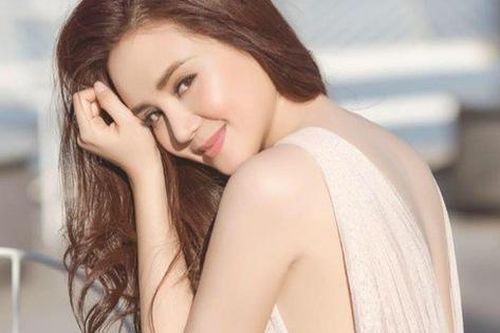Ca sĩ Vy Oanh: 'Lấy chồng đại gia không có nghĩa không cần lo tương lai'
