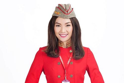 Chiêm ngưỡng những mẫu đồng phục tiếp viên hàng không ấn tượng nhất thế giới