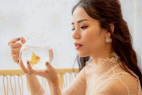 Hương Ly kỷ niệm một năm ca hát
