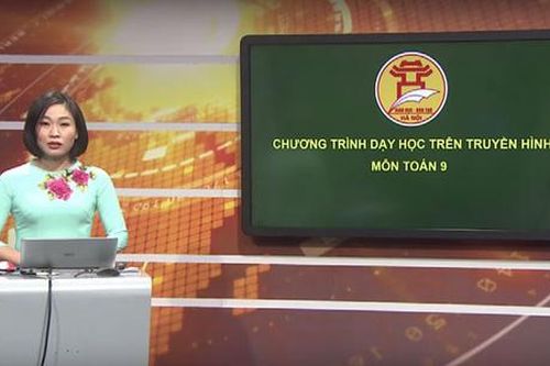 Bộ trưởng GD&ĐT yêu cầu sớm ban hành hướng dẫn dạy học trên internet, truyền hình