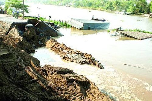 Sớm hoàn thiện bản đồ sạt lở vùng ĐBSCL