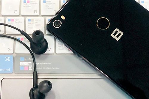 Thiếu tư liệu ra mắt, CEO Nguyễn Tử Quảng cần Bfan 'giúp'