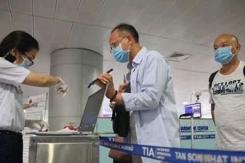 Từ 18/3, tạm dừng cấp thị thực cho người nước ngoài nhập cảnh Việt Nam