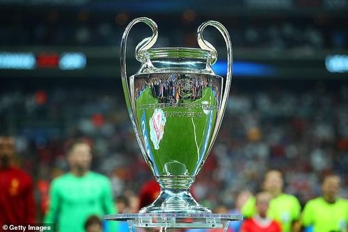 Champions League sắp làm việc chưa từng có vì Covid-19