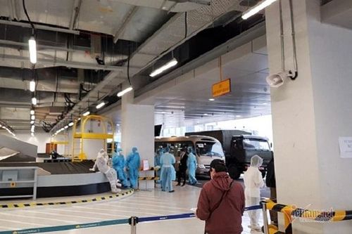 Chia sẻ của hành khách Việt trên chuyến bay cuối rời khỏi châu Âu
