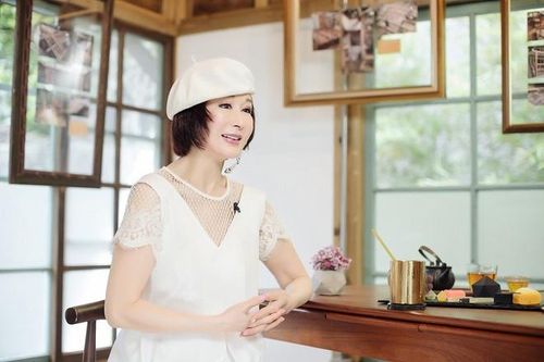 Tiểu Long Nữ 'Thần điêu đại hiệp': Đẹp như tiên giáng trần vẫn bị chồng phản bội cay đắng, ra đi tay trắng