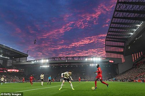 Premier League sắp diễn ra trong điều kiện kỳ lạ nhất lịch sử