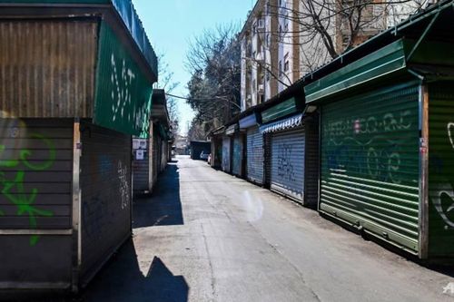 Không đuổi việc, giảm tiền nhà - biện pháp sống qua mùa dịch của Italy
