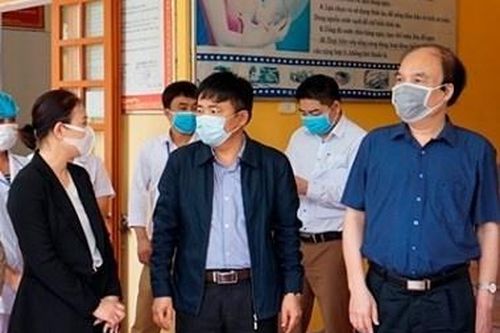 Nhiều tổ chức, cá nhân ở Nghệ An chung tay ủng hộ chống dịch