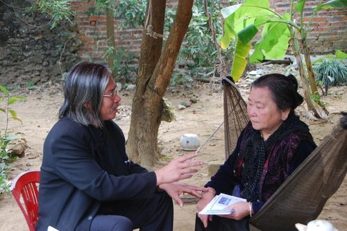 Điếu văn thảo trên xe
