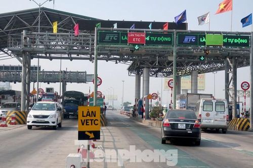 'Thúc' tiến độ triển khai thu phí tự động không dừng