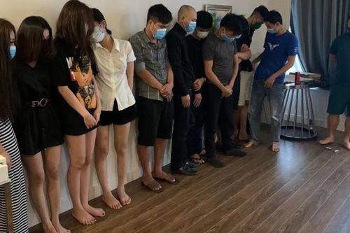 11 'dân chơi' thuê phòng khách sạn để thác loạn ma túy