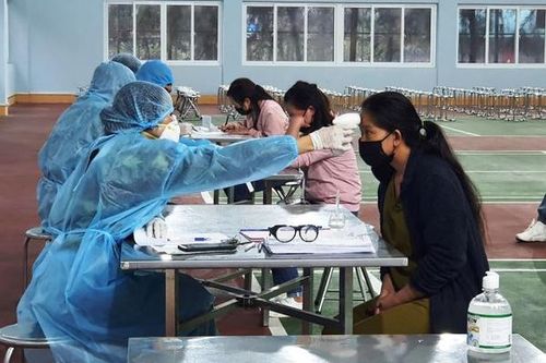 Cách ly 32 công dân về từ Indonesia hạ cánh xuống sân bay Vân Đồn
