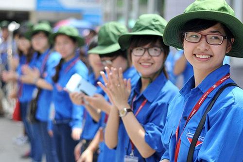 Nhớ màu áo xanh tháng Ba