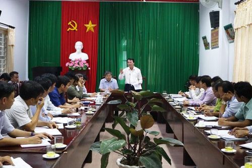 Phó Chủ tịch UBND tỉnh làm việc tại huyện Đam Rông về tình hình sản xuất nông nghiệp, công tác phòng chống hạn và quản lý bảo vệ rừng