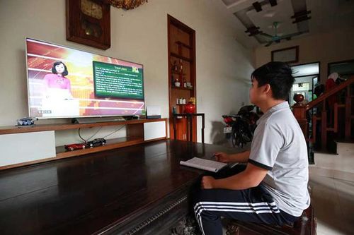 Dạy học từ xa trong thời gian nghỉ phòng, chống dịch Covid-19: Cộng đồng trách nhiệm từ nhiều phía