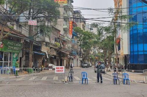 Lệnh giới nghiêm được ban bố trong trường hợp nào?