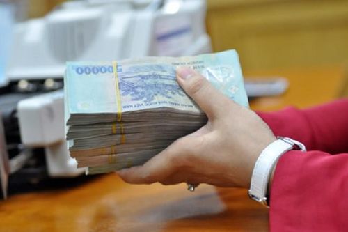 Đề xuất cho doanh nghiệp vay ưu đãi để trả lương công nhân ngừng việc vì Covid-19
