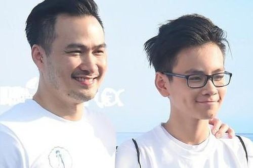 Chi Bảo động viên con trai đang 'cố thủ' tại London giữa dịch Covid-19