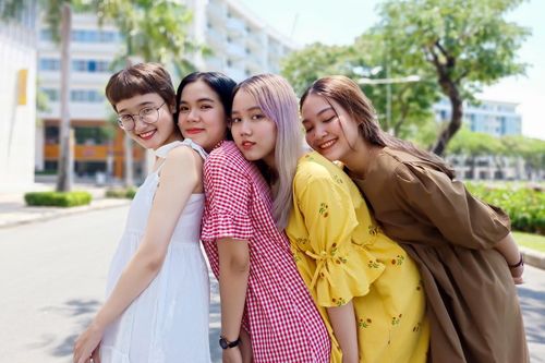 Bí quyết chụp ảnh nhóm 'triệu view' cho dân ngoại đạo