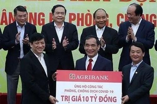 Chung tay ủng hộ đẩy lùi dịch Covid-19