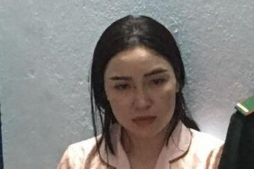 Bắt quả tang cô gái 9X buôn ma túy