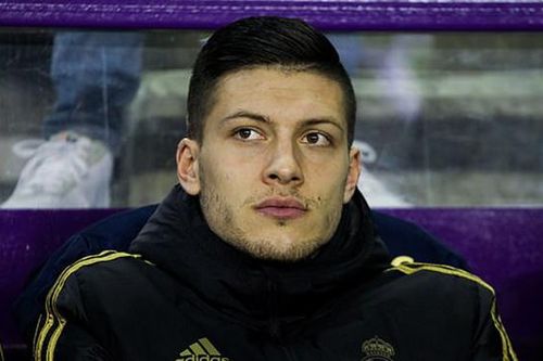Sao Real Madrid bị Thủ tướng bêu tên vì trốn cách ly dự sinh nhật bạn gái