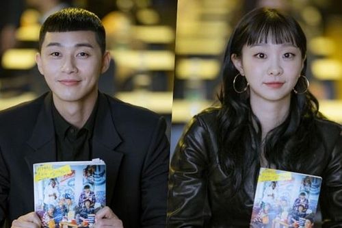 Park Seo Joon và Kim Da Mi chọn ra những điểm nhấn trong kết thúc 'Itaewon Class'
