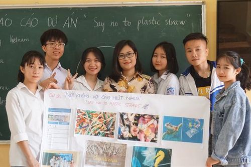 Bộ trưởng GDĐT chúc mừng cô giáo lọt top 50 giáo viên xuất sắc toàn cầu