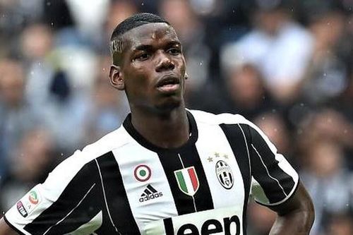 Pogba và chiếc áo động viên