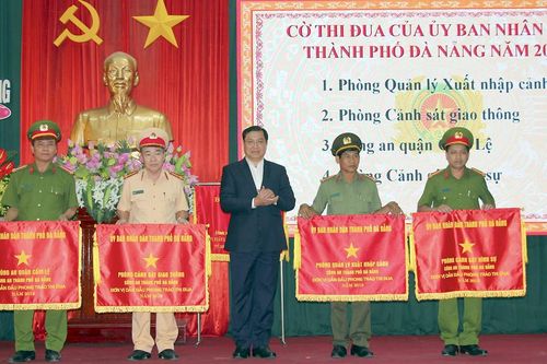Sơ kết Đợt 1 và 2 phong trào thi đua đặc biệt kỷ niệm 50 năm thực hiện Di chúc của Chủ tịch Hồ Chí Minh: Phát huy thành quả, lập nhiều chiến công hơn