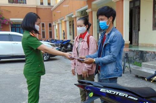 Giao trả xe máy bị trộm cho 8 'khổ chủ'