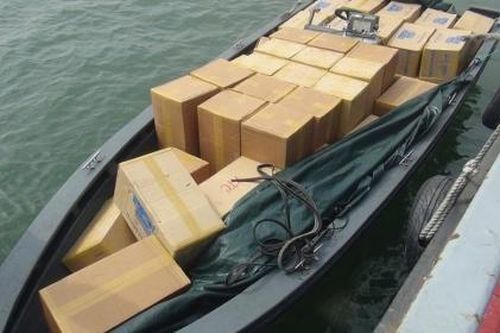 Phá thành công chuyên án buôn lậu thuốc lá điếu trên biển lớn nhất từ trước tới nay