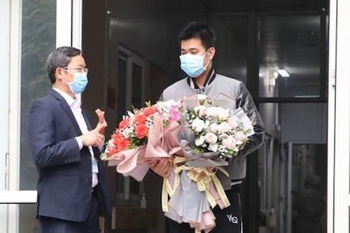 Bệnh nhân thứ 18 mắc Covid-19 ở Việt Nam xuất viện