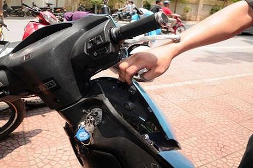 Mượn xe máy mang bán cho hiệu cầm đồ, 9x vướng vòng lao lý