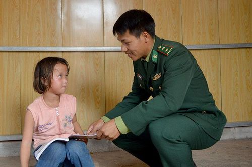 Giữ vững chủ quyền an ninh địa bàn biên giới