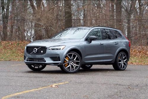 Xe Volvo vấp lỗi có thể không tự động phanh trong trường hợp khẩn cấp
