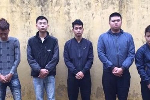 Tạm giữ 5 đối tượng hành hung một bác sỹ