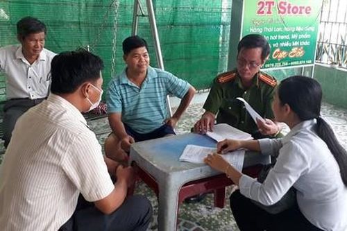 Một xã hoãn 4 đám cưới, cô dâu chú rể, thông gia vẫn cười tươi
