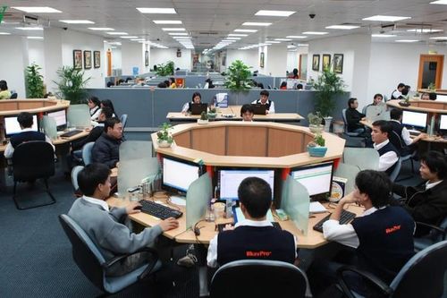 Hà Nội khuyến khích các cơ quan, doanh nghiệp làm việc trực tuyến