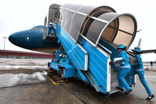 Giảm giá dịch vụ hàng không hỗ trợ hãng bay khó khăn do dịch bệnh