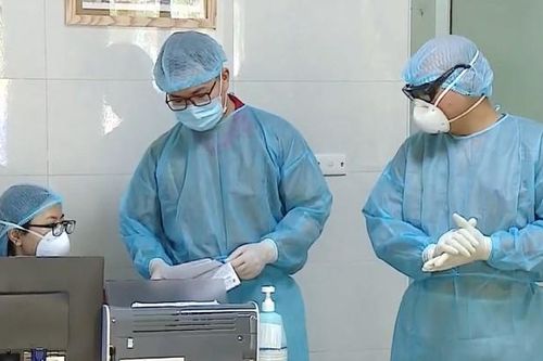 Bộ Y tế: 2 bệnh nhân mắc Covid-19 xét nghiệm 2 lần âm tính