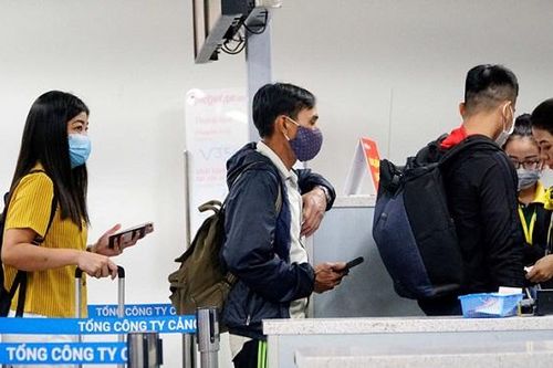 Dịch COVID-19: Tạm dừng nhập cảnh đối với tất cả người nước ngoài vào Việt Nam