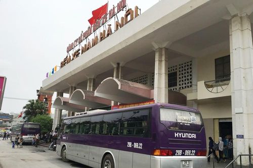 Lo bến lại 'vỡ trận' với đề xuất cho xe khách chạy xuyên tâm Hà Nội