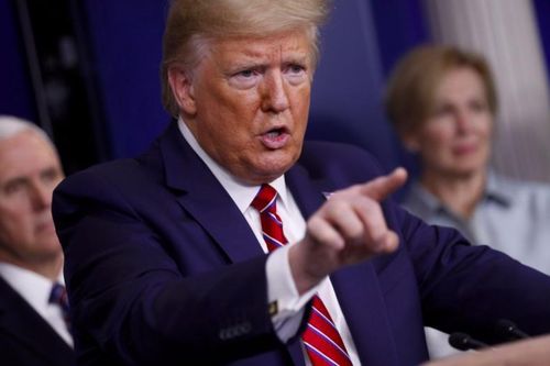 Ông Trump mắng té tát phóng viên chất vấn về Covid-19