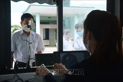 Nguyên Thứ trưởng Bộ GD-ĐT chế tạo máy đo thân nhiệt từ xa, giá thành rẻ