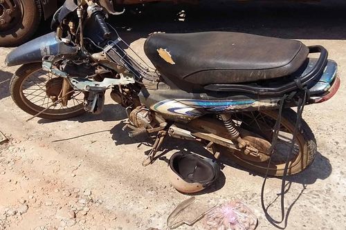 TP. Pleiku: Va chạm giữa xe ô tô khách và xe máy, một người bị thương nặng