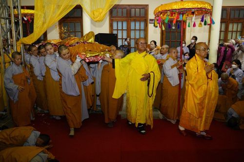 Lâm Đồng : Lễ nhập kim quan NT.Thích nữ Huệ Phước