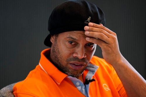 Ronaldinho lạc lối dưới cái bóng của người anh